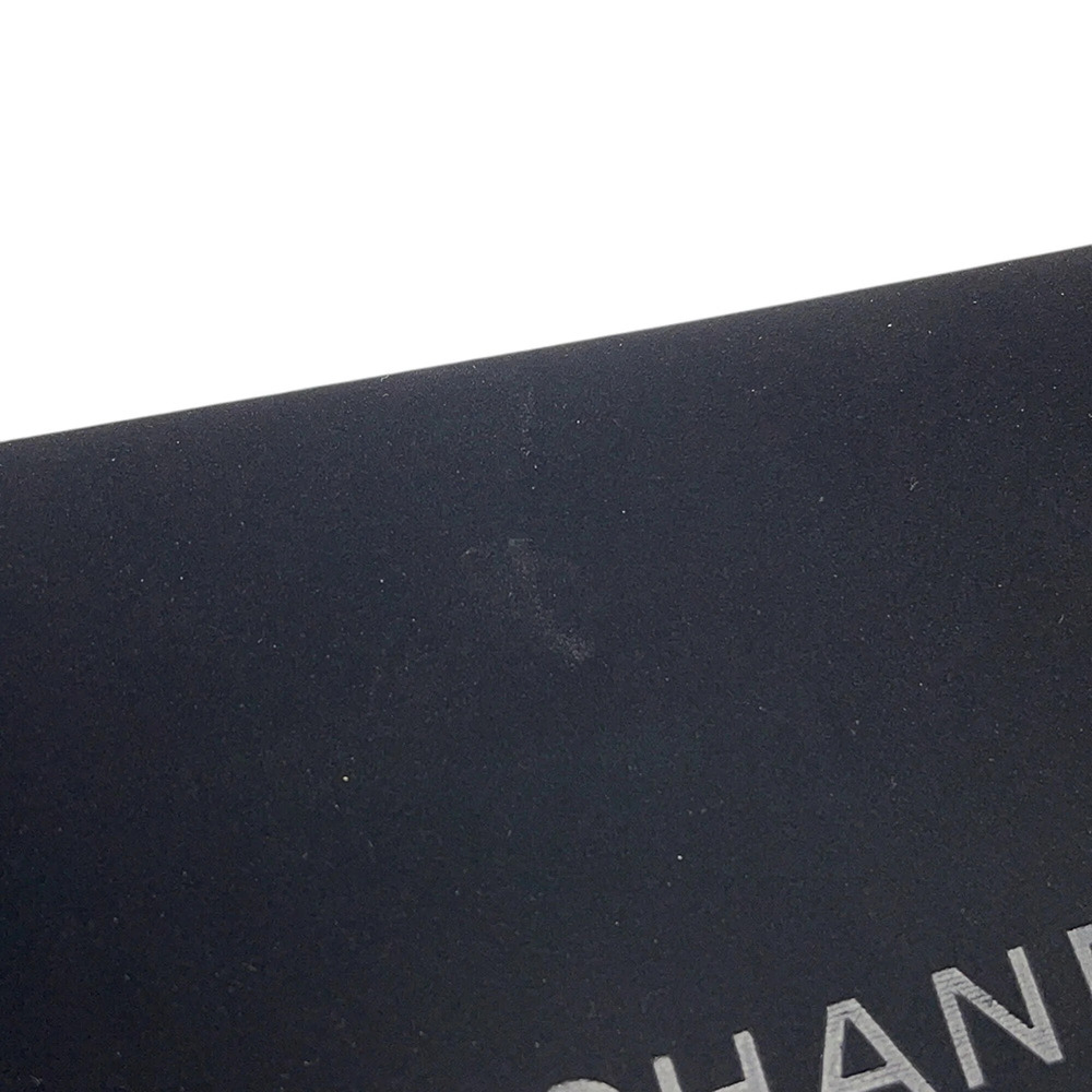 CHANEL White Caviar Leather Logo Wallet - Picture 10 of 13